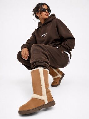 UGG | Sunburst Tall Boots In Chestnut Shearling Lined Size 5 NEW